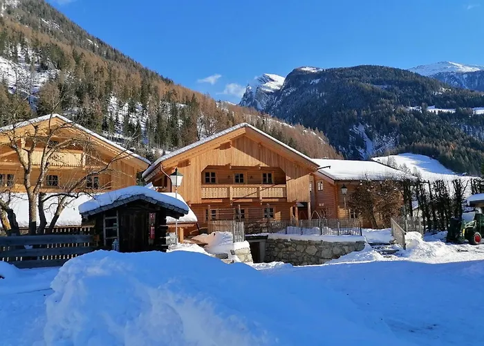 Schlosswirt Chalets & Apartments